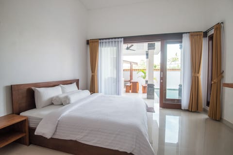 Romantic Villa, 1 Bedroom, Pool View | 1 bedroom, premium bedding, minibar, desk