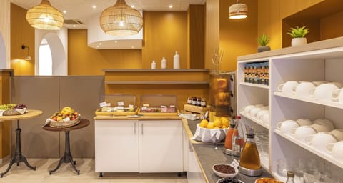 Daily buffet breakfast (EUR 18 per person)