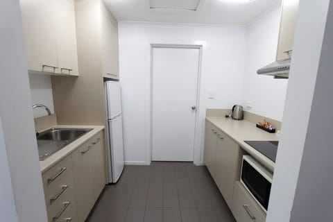 Standard Apartment, 2 Bedrooms, Kitchenette | Private kitchen | Fridge, microwave, electric kettle