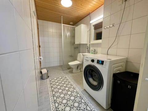 Comfort Studio, City View | Bathroom