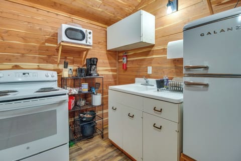 House (1 Bedroom) | Interior