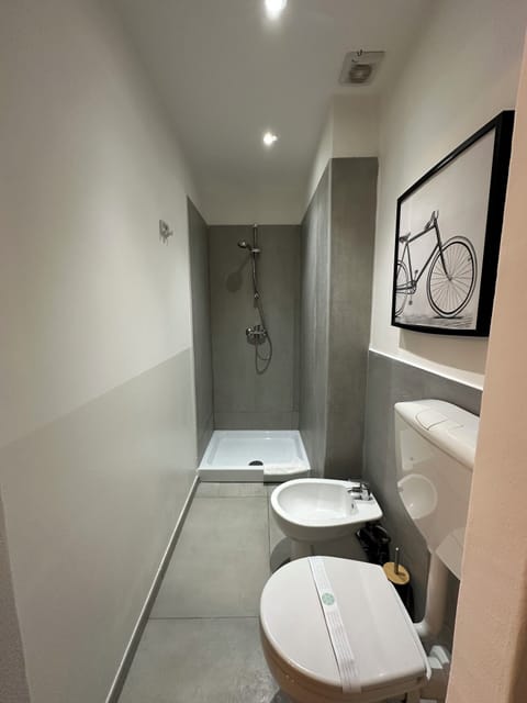 Comfort Apartment, City View | Bathroom