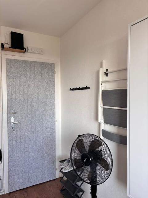 Shared Dormitory, 1 Bedroom, Garden View | Interior