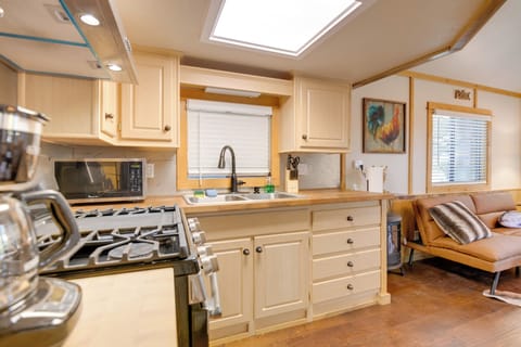 House (1 Bedroom) | Interior