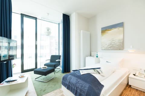 Junior Suite, Refrigerator | In-room safe, desk, iron/ironing board, rollaway beds