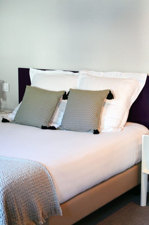 Desk, laptop workspace, soundproofing, iron/ironing board