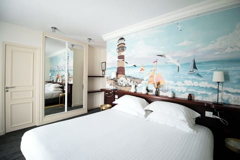 Comfort Double Room | Premium bedding, minibar, in-room safe, individually decorated