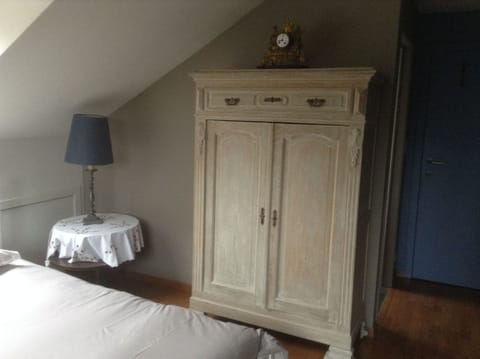 Classic Double Room | Minibar, soundproofing, cribs/infant beds, free WiFi