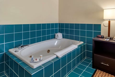 Suite, 1 King Bed | In-room safe, desk, laptop workspace, iron/ironing board