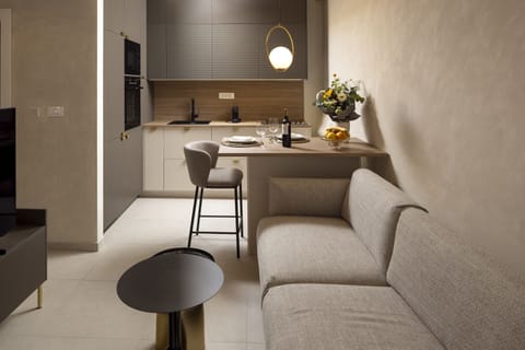 Villa Maja Aurelia in the centre Romantic Studio Apartment | Living area | 109-cm Smart TV with satellite channels