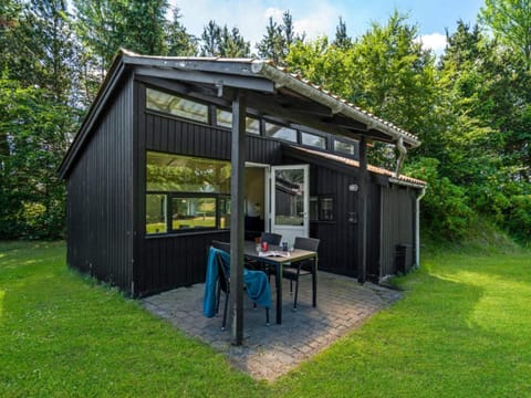 House | Outdoor dining