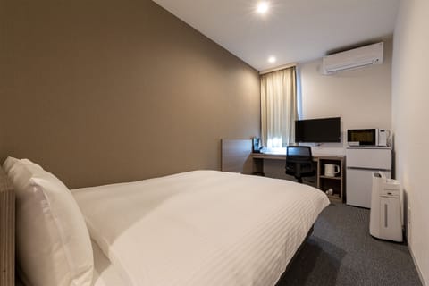 Standard Double Room, Non Smoking | Free WiFi, bed sheets