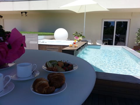 Luxury Room, 1 Double Bed, Hot Tub | Terrace/patio