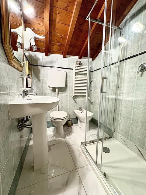 Shower, rainfall showerhead, hair dryer, slippers