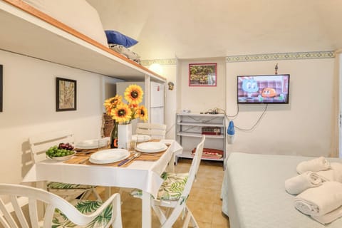 Family Apartment, Multiple Bedrooms (Best House Porto Vecchio E Ciclabile) | 1 bedroom, free WiFi, bed sheets