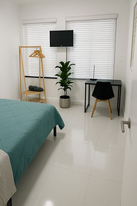 Deluxe Double Room | Desk, laptop workspace, free WiFi