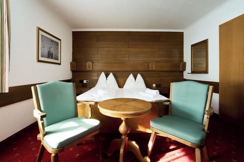 Economy Double Room, Balcony, Courtyard View | In-room safe, free WiFi