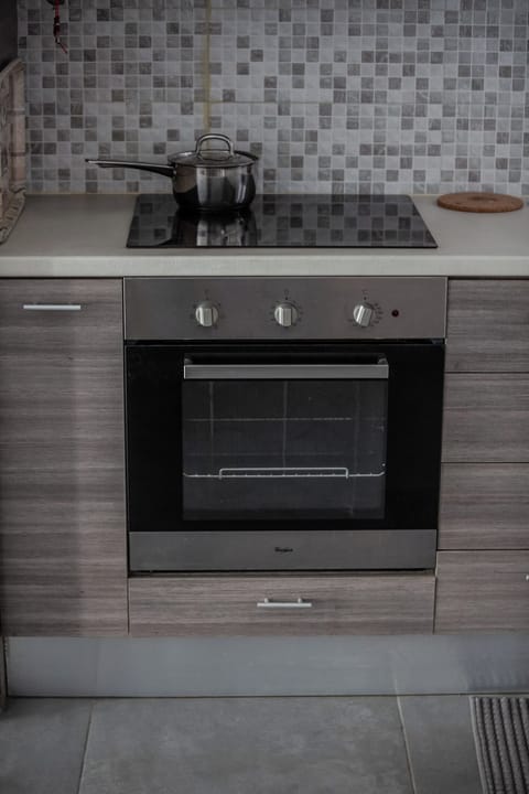 Deluxe Apartment | Private kitchen