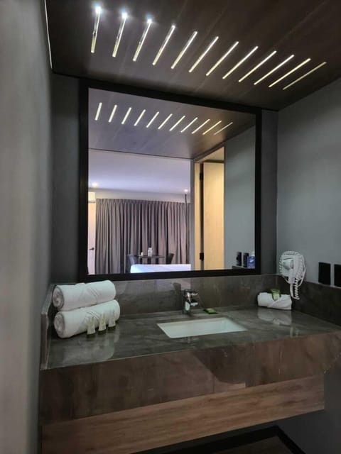 Standard Villa | Bathroom | Shower, hair dryer, towels, soap