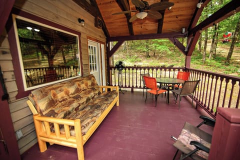 Family Cabin, Hill View | Terrace/patio