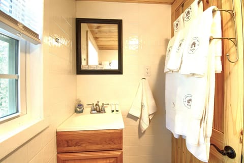 Family Studio, Hill View | Bathroom