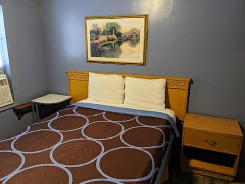 Standard Single Room | Free WiFi