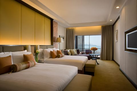 Club Grand Room Two Queen | Minibar, in-room safe, desk, laptop workspace