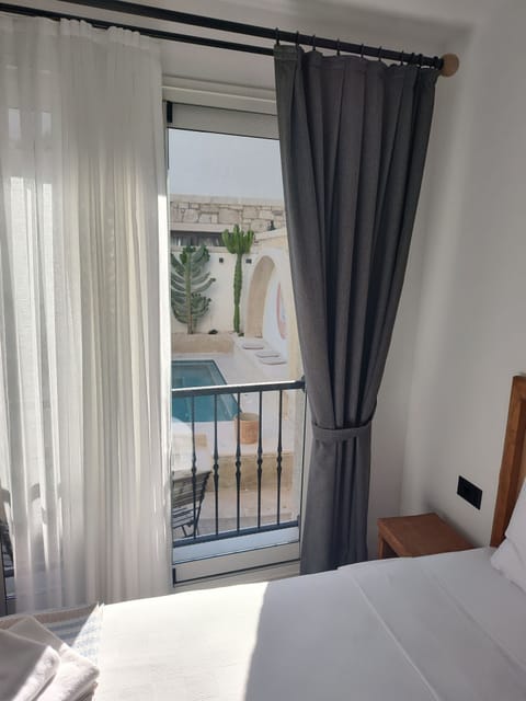 Deluxe Double Room, Courtyard View | Courtyard view