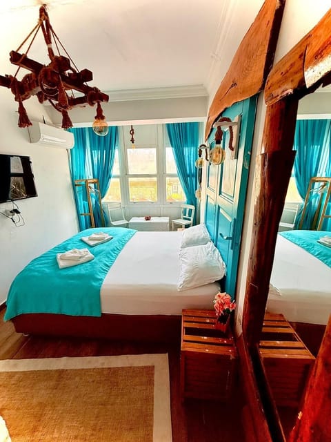 Deluxe Room | Premium bedding, individually decorated, individually furnished, desk