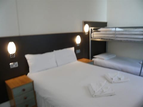 Standard Suite, Ensuite (2 Adults+ 3 Kids Under 15) | Iron/ironing board, free WiFi