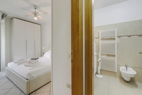 Family Apartment, Multiple Bedrooms (Max House) | Bathroom | Shower, bidet, towels, soap