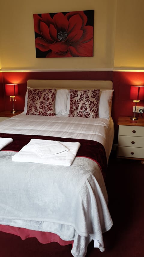 Superior Double Room, Ensuite (Room 2)