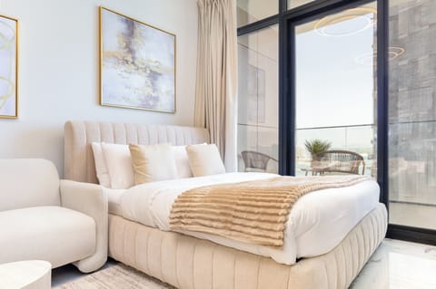 In-room safe, iron/ironing board, free WiFi