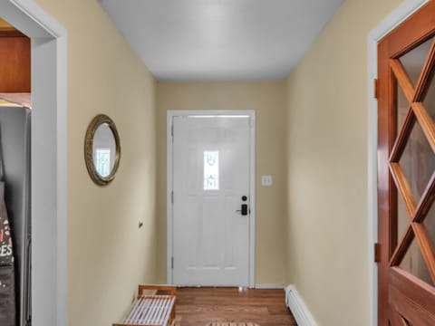 House, 5 Bedrooms | Interior