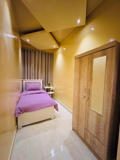 Standard Single Room | Desk, laptop workspace, soundproofing, iron/ironing board