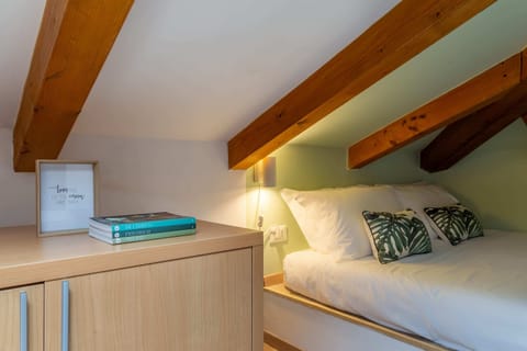 Apartment, 3 Bedrooms, Air conditioning | Free WiFi