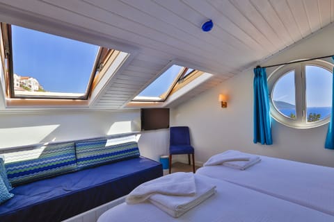 Roof Room with Sea View | View from room