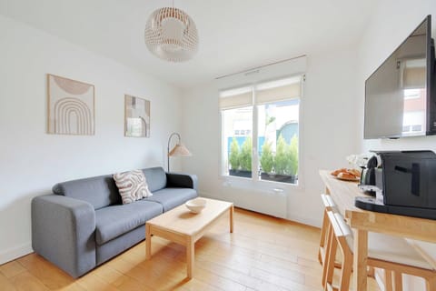 Apartment | Living area