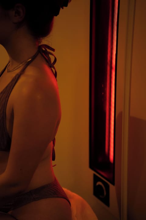 Hot tub, steam room, massages