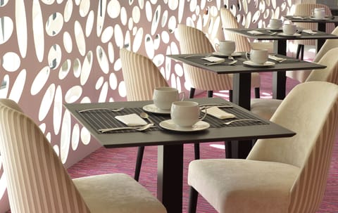 Daily buffet breakfast (EUR 18 per person)