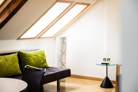 Hypo-allergenic bedding, in-room safe, individually decorated