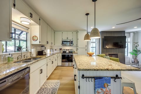 House (2 Bedrooms) | Interior