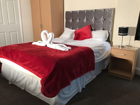 Standard Double Room, 1 Double Bed | Iron/ironing board, free WiFi, bed sheets