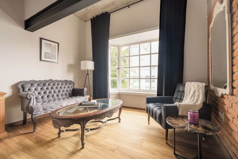 Duraznos King Suite | Street view