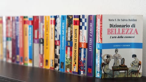 Apartment (2 Bedrooms) | Living area | 32-inch Smart TV with cable channels