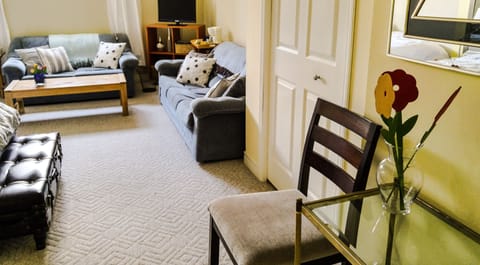 Suite | Iron/ironing board, free WiFi