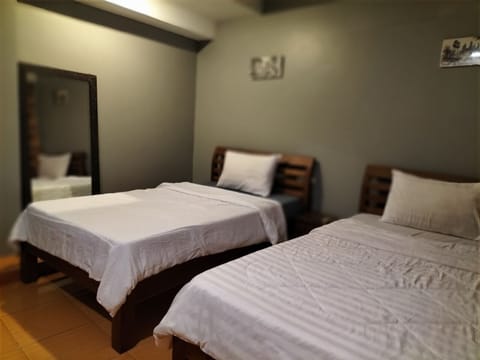 Basic Twin Room | Free WiFi