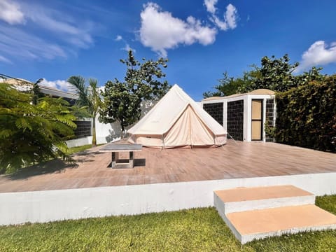 Junior Room | Individually furnished, desk, free WiFi, bed sheets