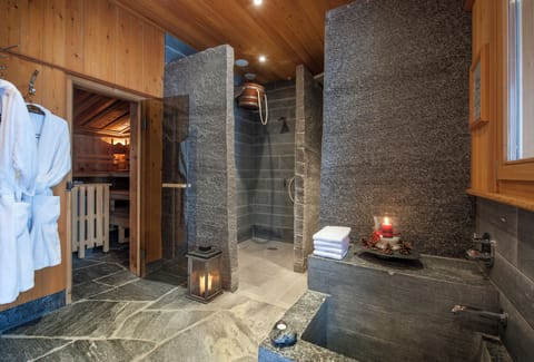 Sauna, hot tub, steam room, hot stone massages, sports massages, facials