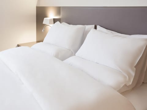 1 bedroom, premium bedding, minibar, in-room safe